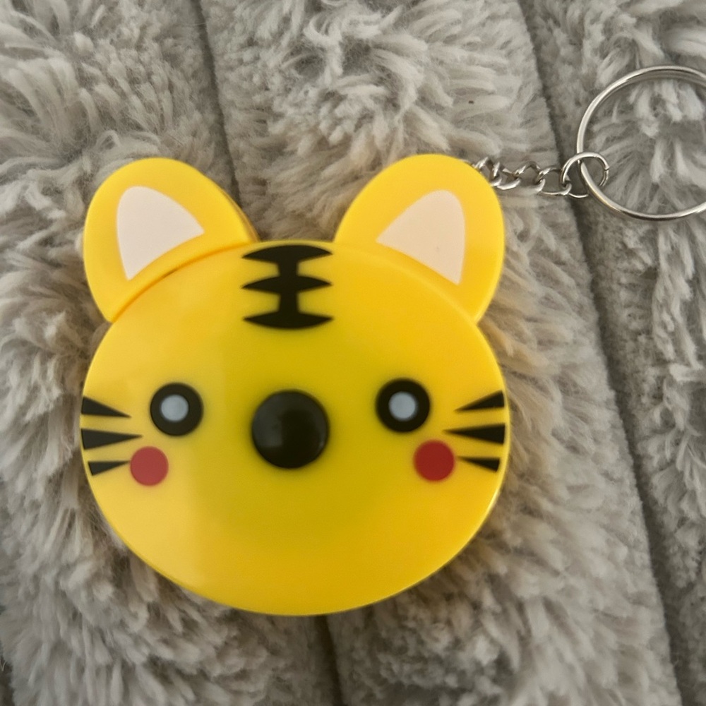 Yellow Tiger Keychain Tape Measurer - Picture 1 of 2